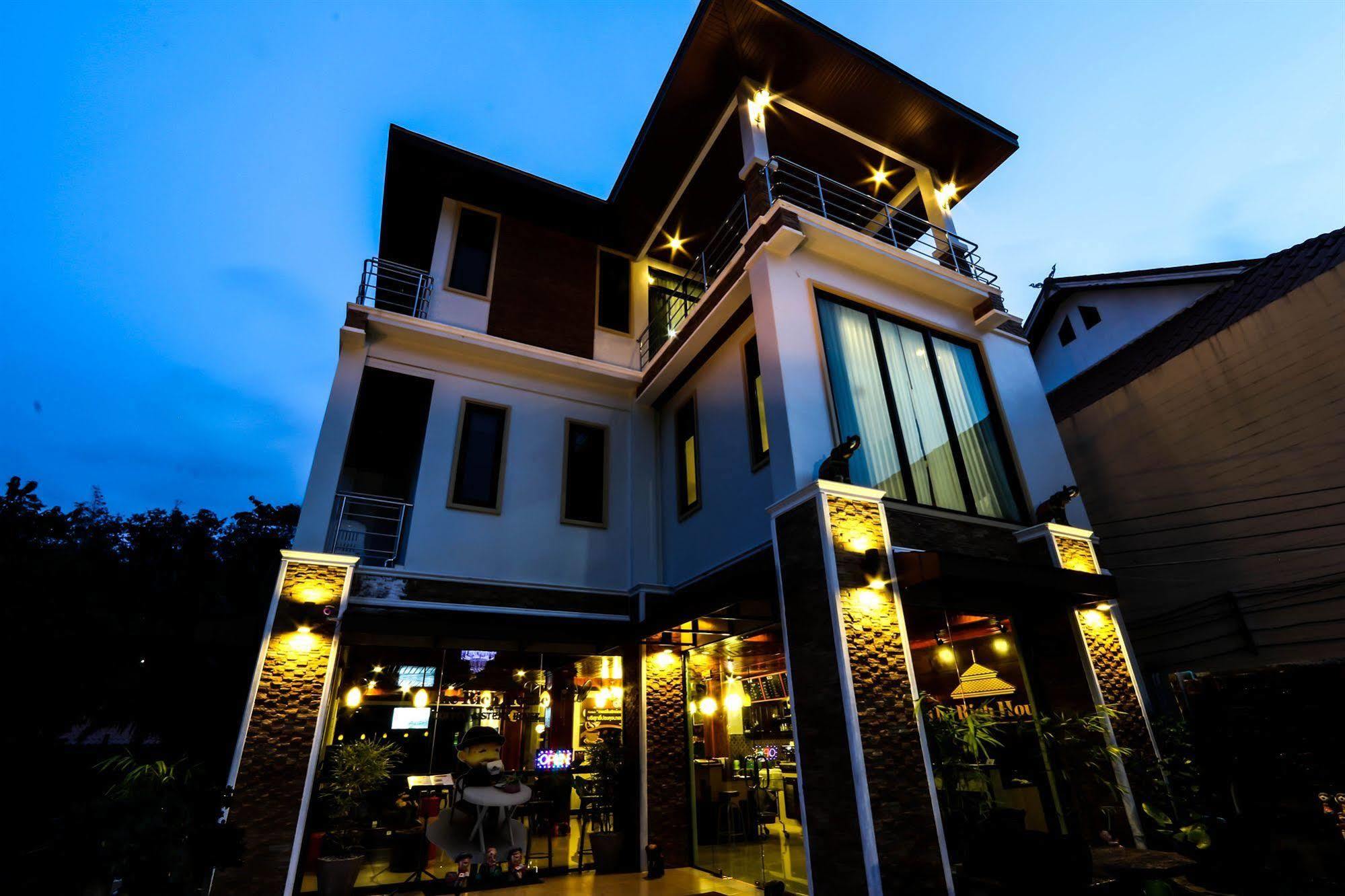 Hotel The Rich House Ao Nang Exterior foto